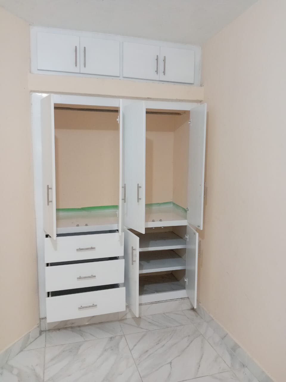 muebles y colchones - Puertas de closet en blanco 