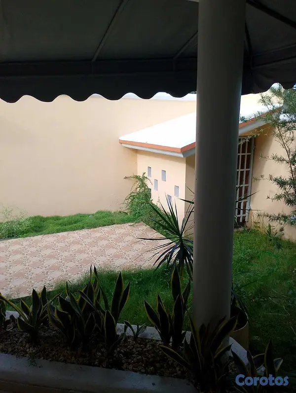casas - VENDO FABULOSA CASA EN ARROYO HONDO VIEJO 3