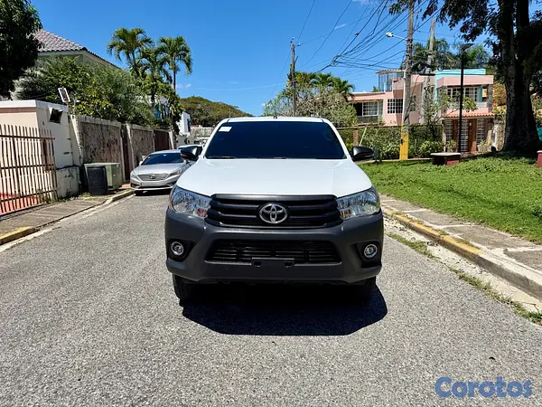 jeepetas y camionetas - Toyota Hilux  6