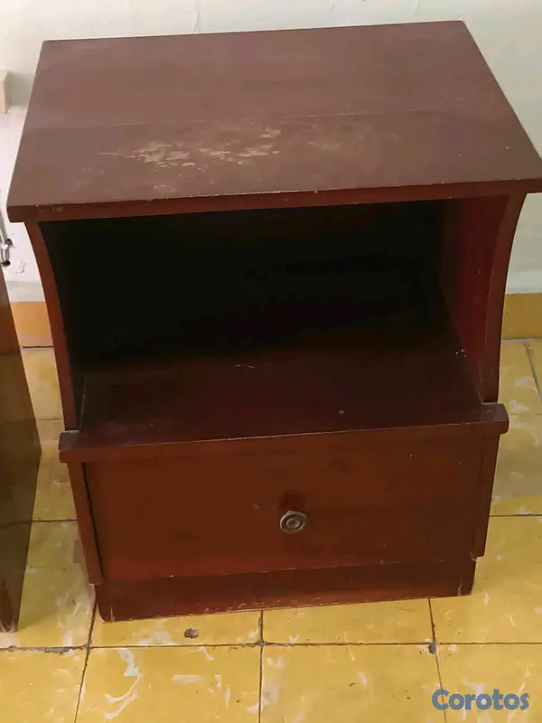 muebles y colchones - mesa noche en caoba 3