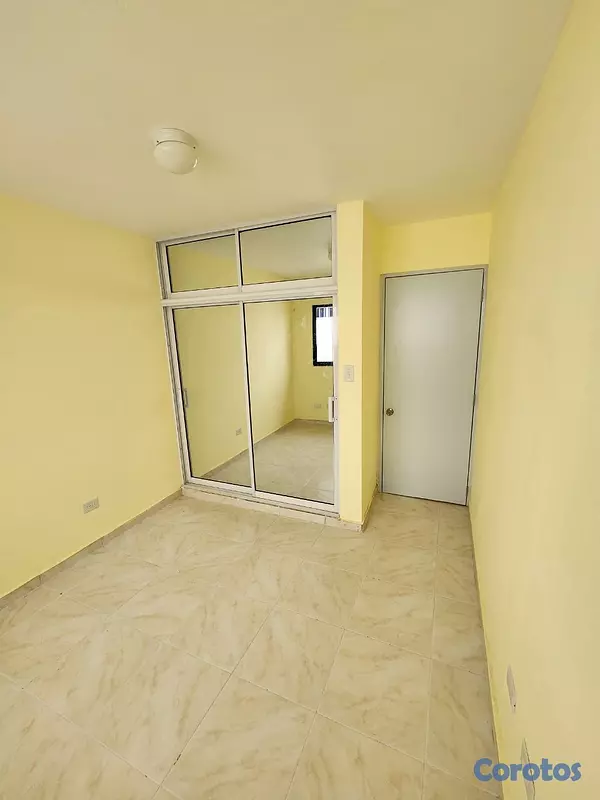 oficinas y locales comerciales - 🏢 Edificio de 3 Niveles en el Centro de Imbert –  9