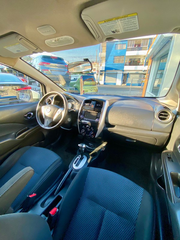 carros - Nissan versa 2018 1