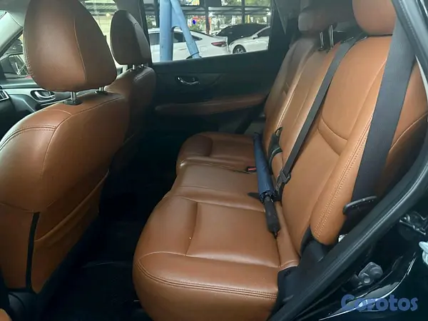 jeepetas y camionetas - Nissan xtrail 2016 9