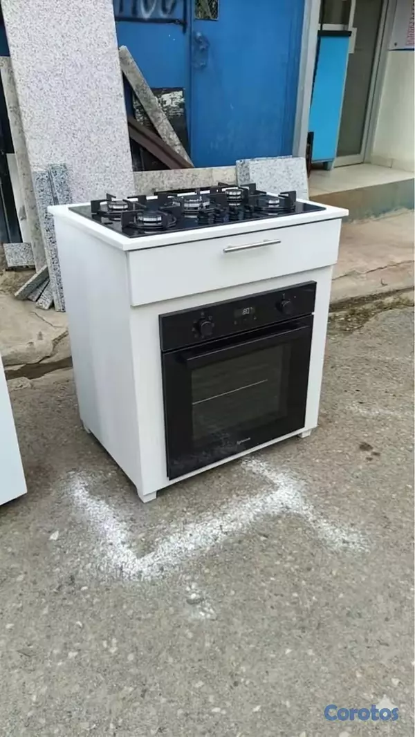 cocina - Estufa empostrada con base tipo depensa o gabinete incluido.   11