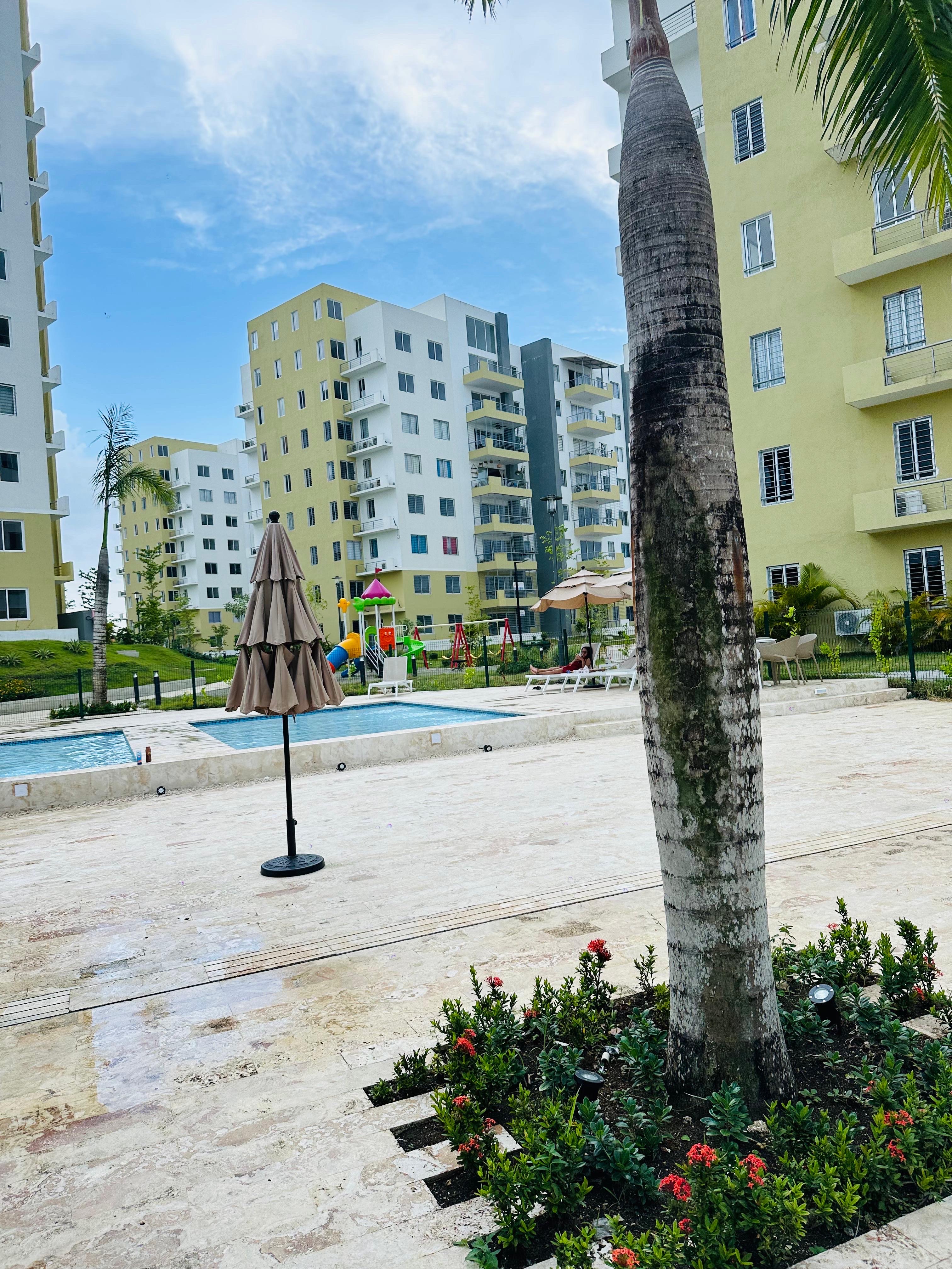 apartamentos - venta de apartamentos en la torre más exlusiva con piscina Jacobo MAJLUTA  1