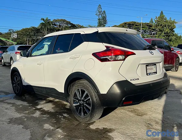 jeepetas y camionetas - Nissan Kicks 2020  5