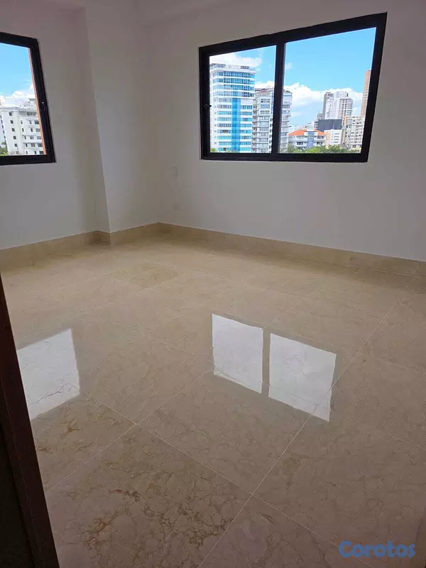 apartamentos - CACICAZGOS VENDE PISO ALTO EXCLUSIVA TORRE UBICACI 15