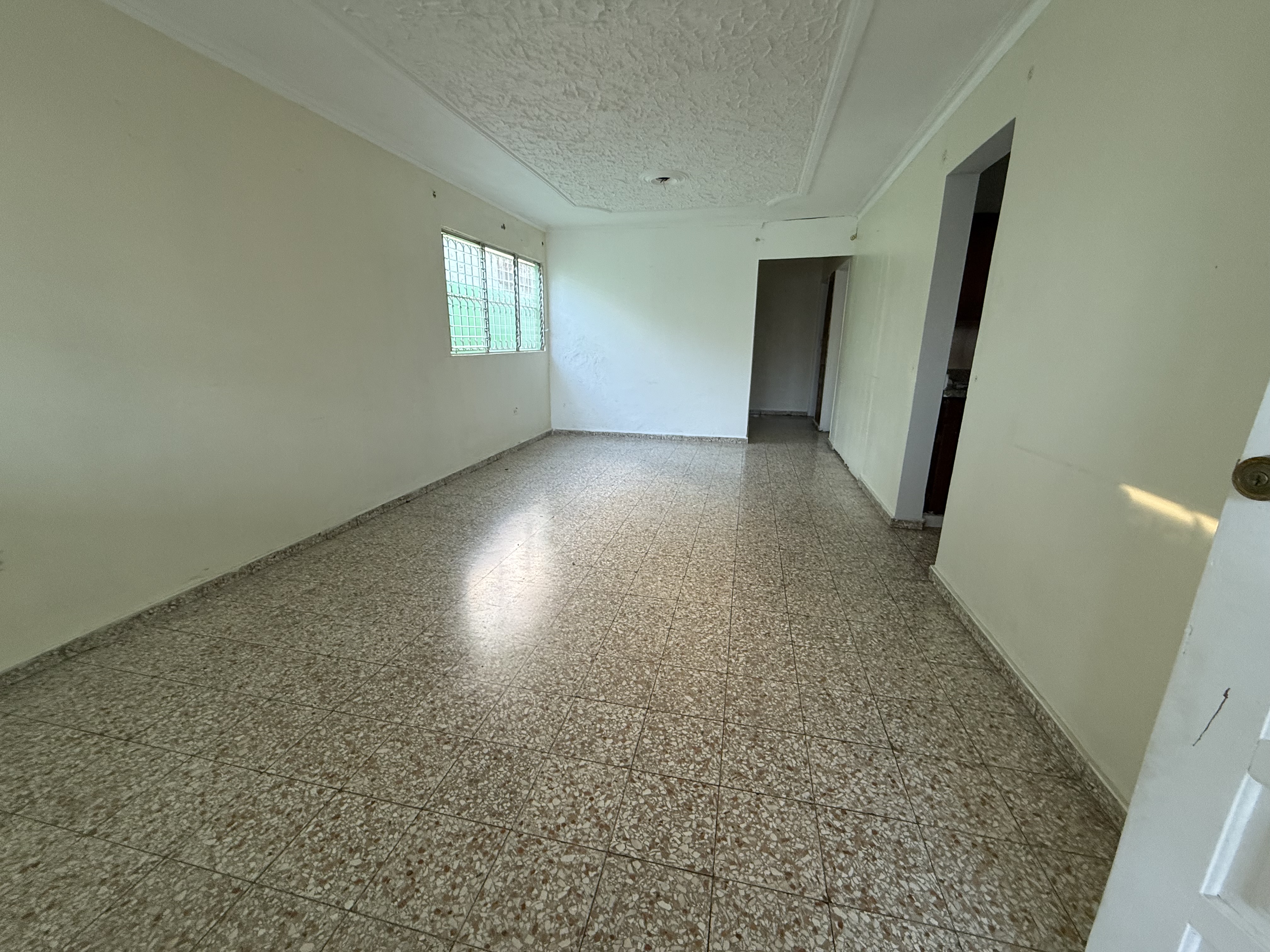 casas - Vendo casa en Cansino   3 habitaciones  Baño  Sala 4
