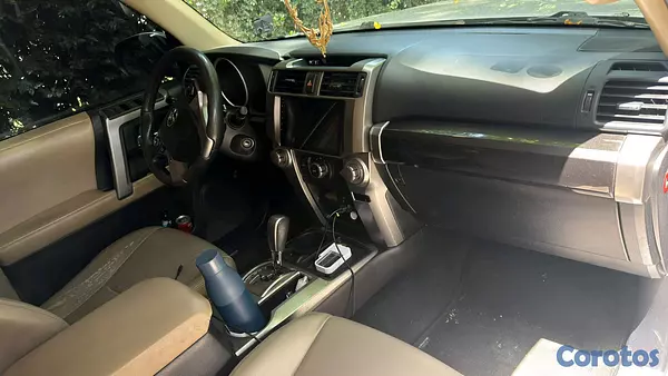 jeepetas y camionetas - Toyota 4runner sr5 2014 5