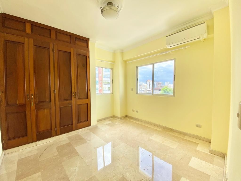 apartamentos - Apartamento con línea blanca o vacio 5