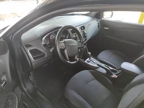 carros - Chrysler 200  2012 4