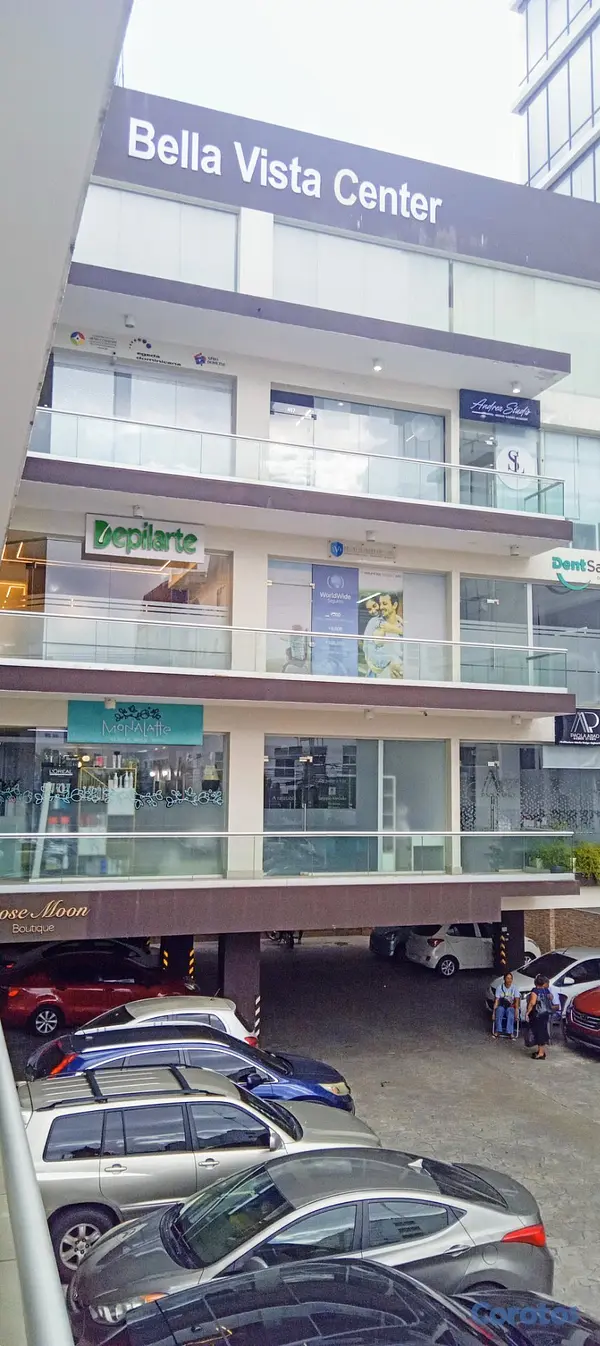 oficinas y locales comerciales - Alquiler Local Comercial Bella Vista Center. 10