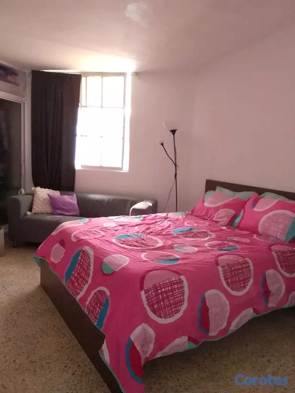 casas - Vendo Casa duplex en la Av. Independencia  9