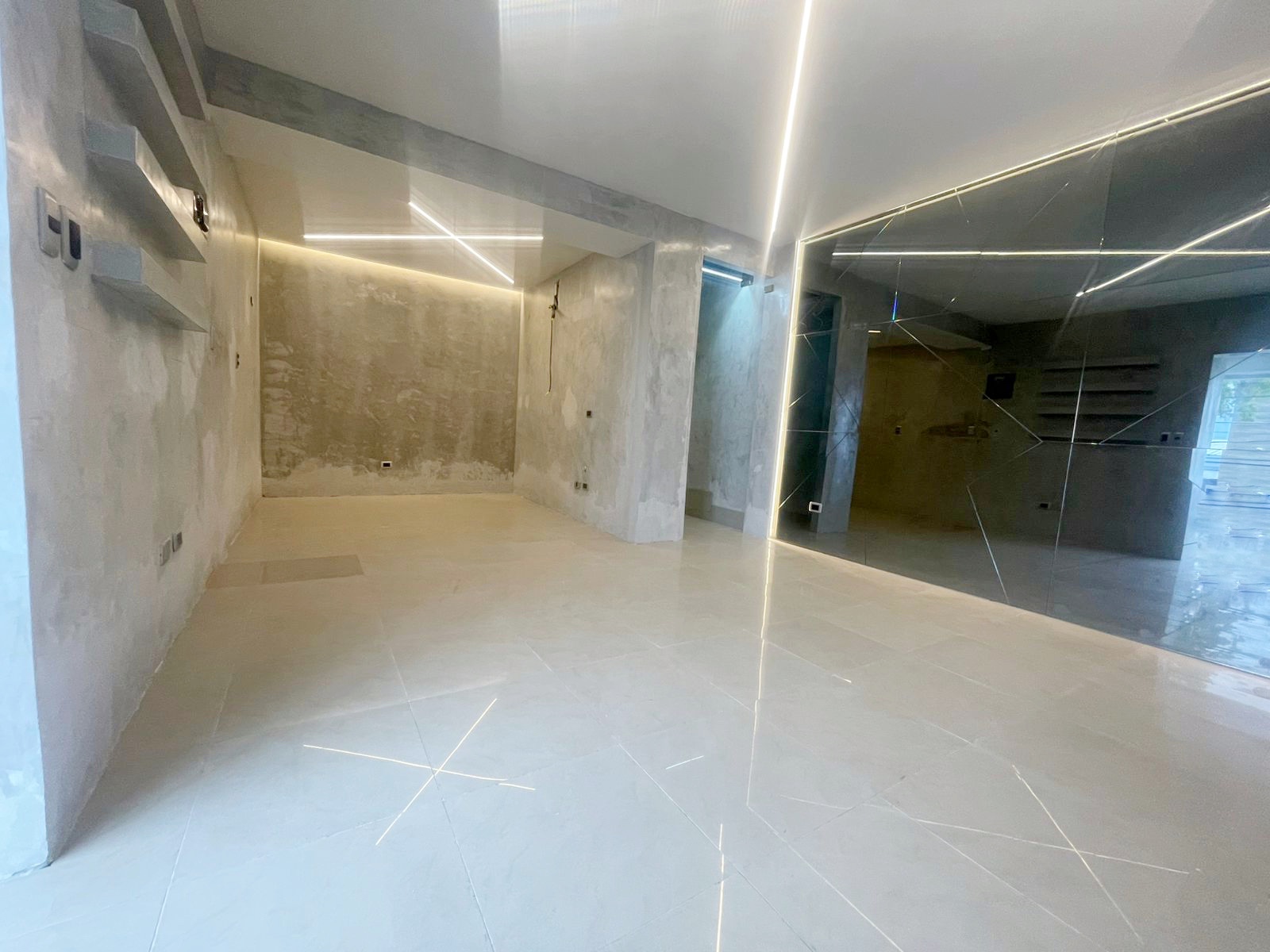 oficinas y locales comerciales - Alquilet local en los Prados  3