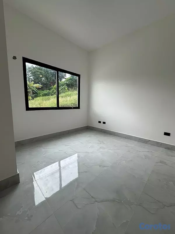 casas - vendo casa Arroyo hondo espectacular 4 habitaciones con baño 7 parqueos  14