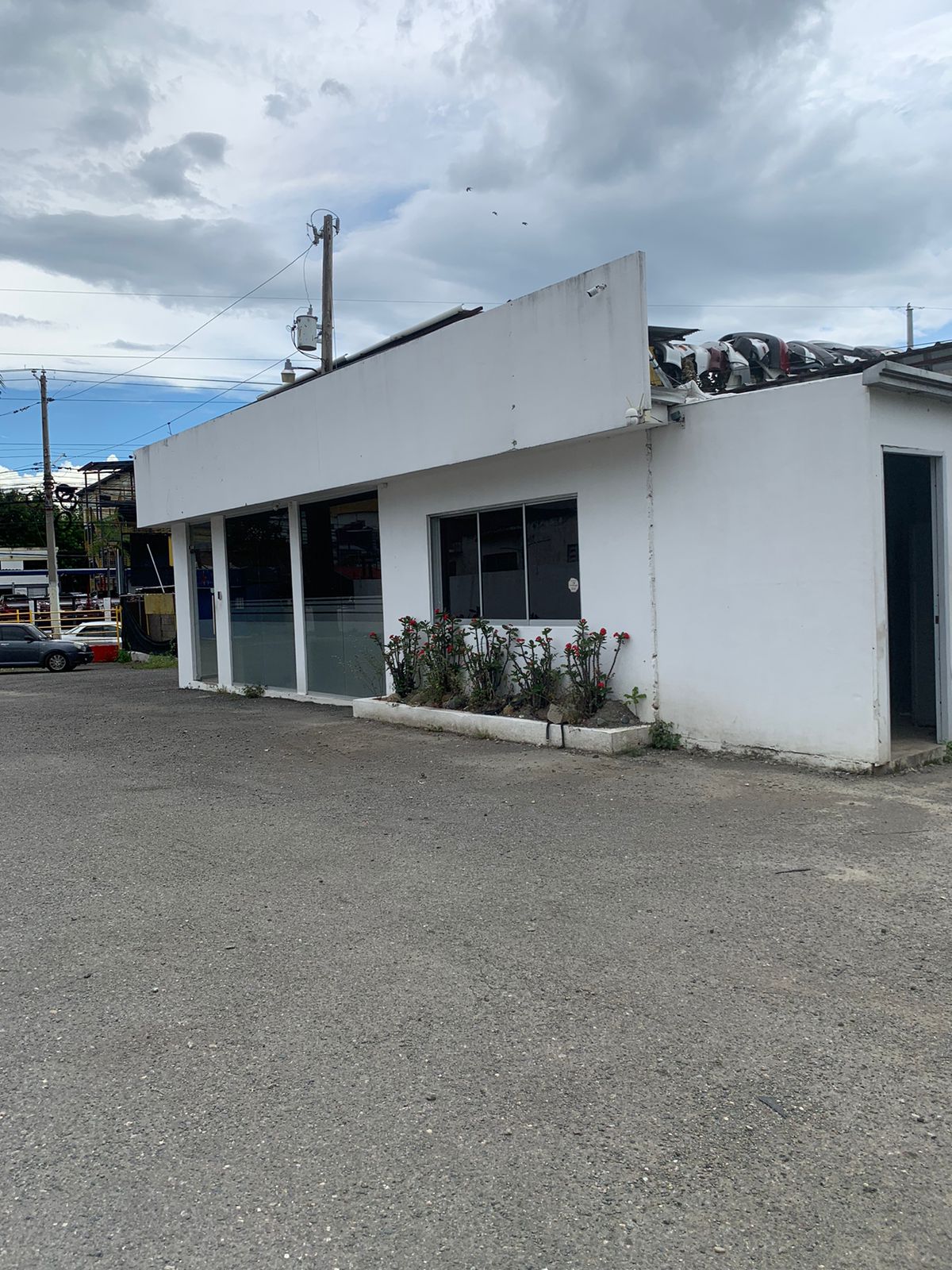 solares y terrenos - Solar 1,200 mts Av. Estrella Sadhala, Santiago  0