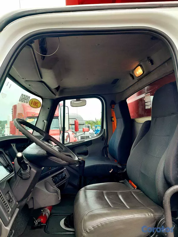 camiones y vehiculos pesados - FREIGHTLINER  AÑO 2014 6