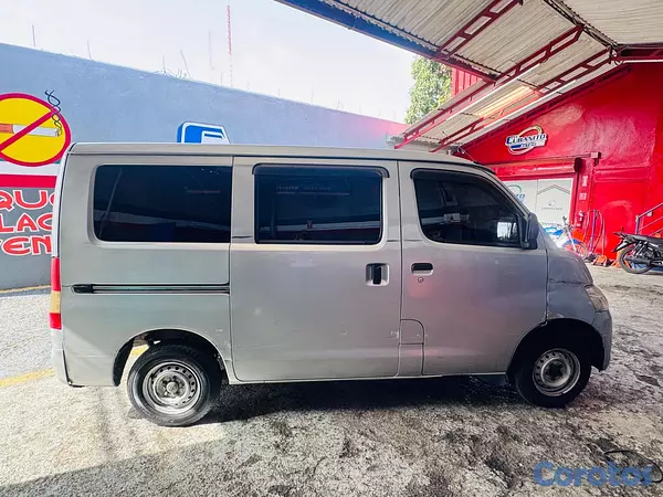 otros vehiculos - Toyota lite ace 2017 7