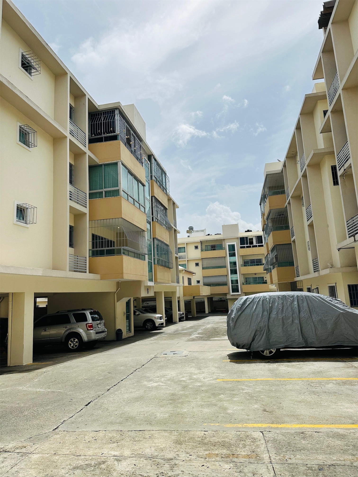 apartamentos - Venta de apartamento 4ta con terraza en los jardines del norte con 215mts 7