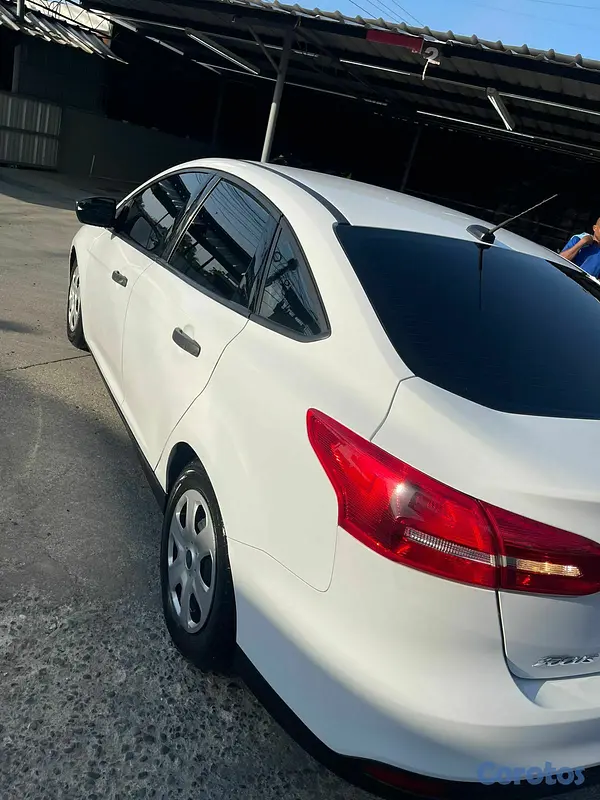carros - FORD FOCUS 8