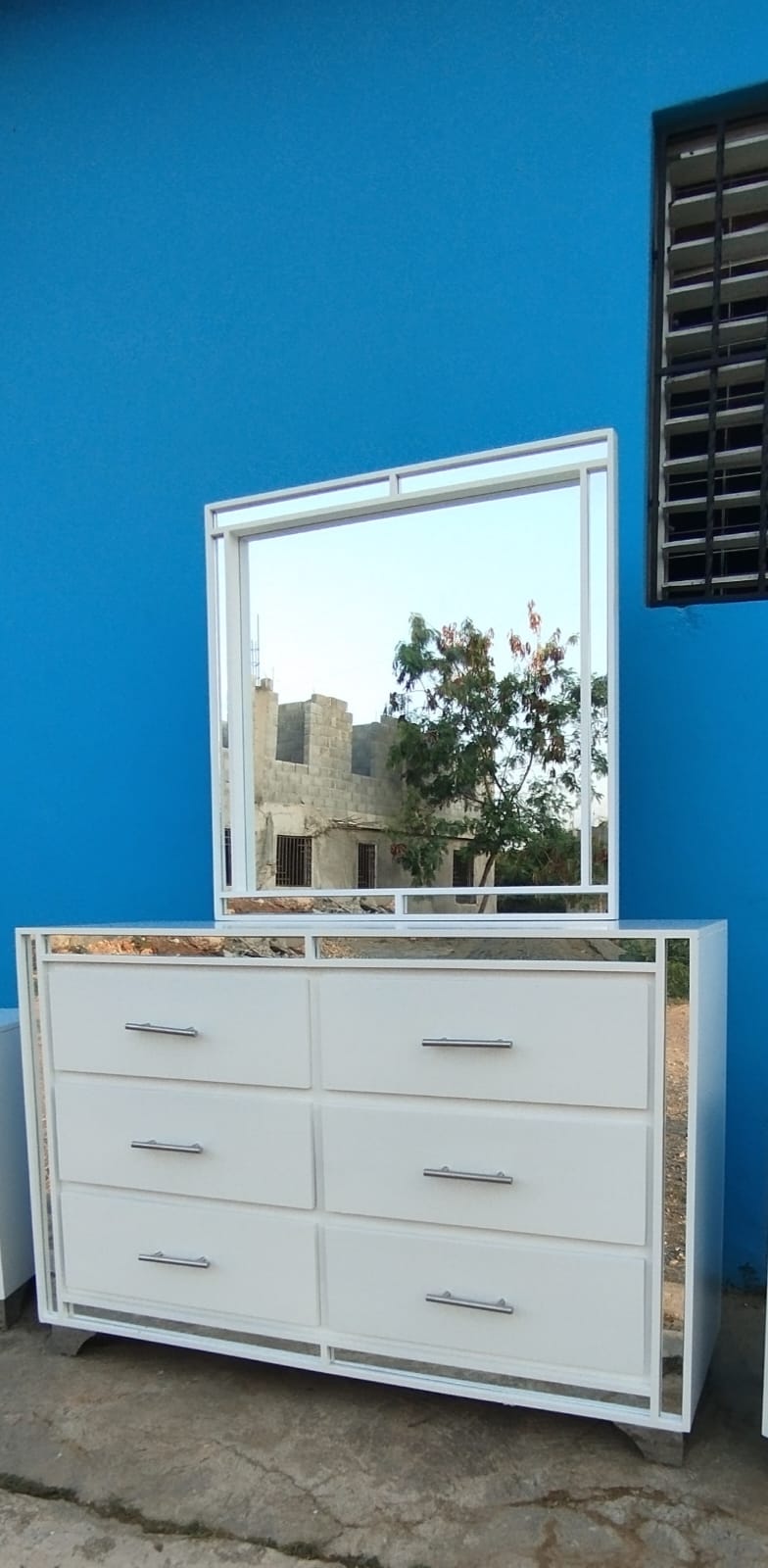 muebles y colchones - Gavetero blanco moderno 