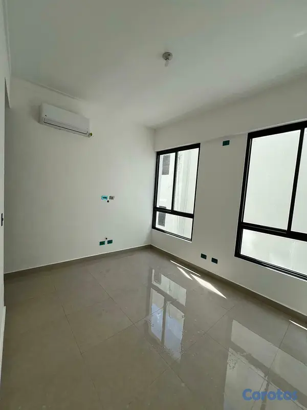 apartamentos - Rento Apto Torre Nueva en Urb. Fernandez 10