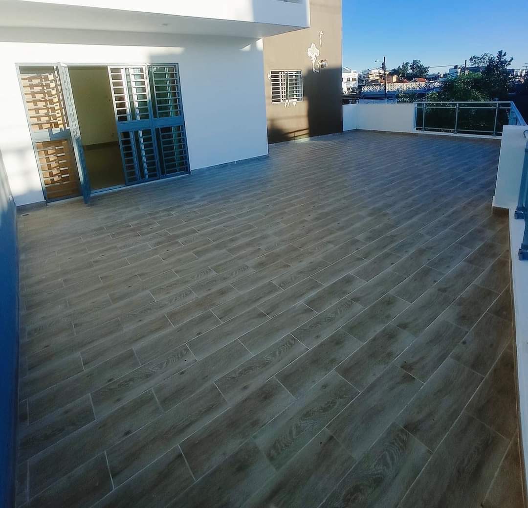 apartamentos - Venta de apartamento en la autopista de san Isidro prado oriental con terraza  3