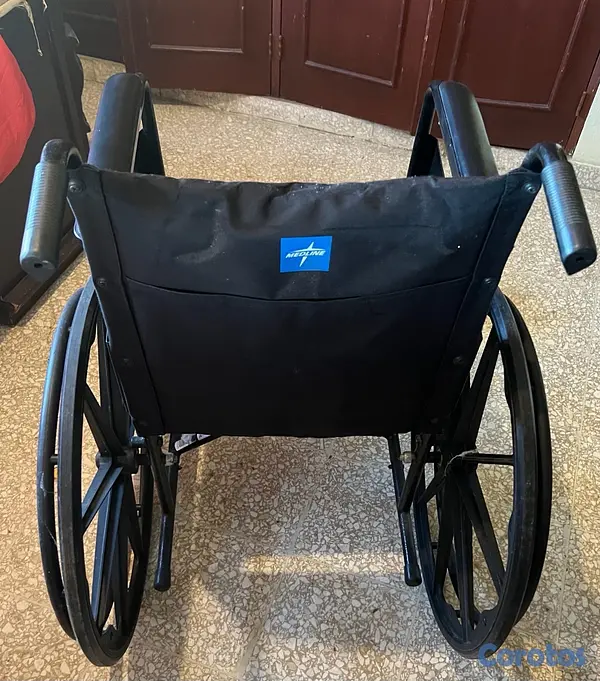 Salud y Equipamiento Médico - silla de rueda 4