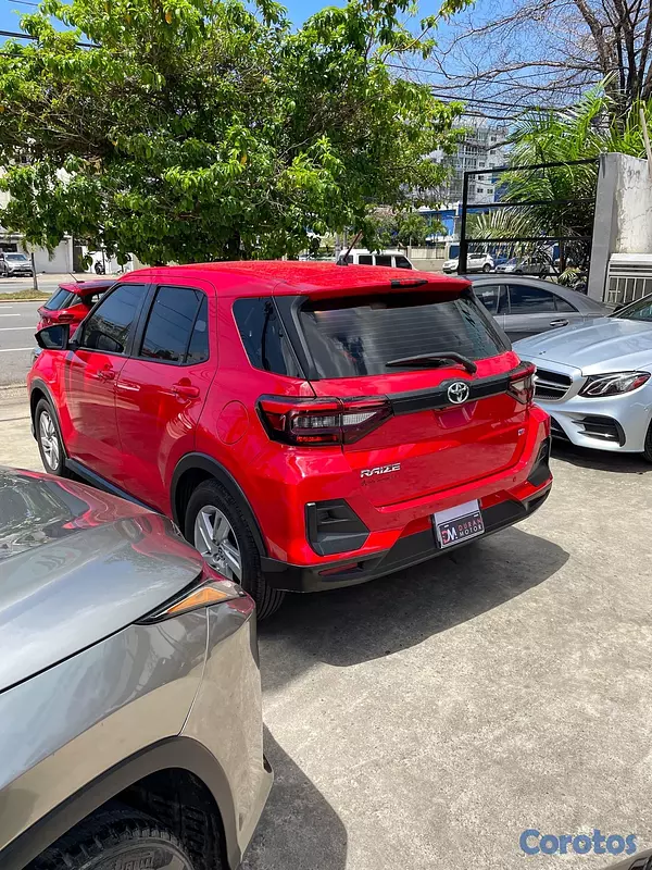 jeepetas y camionetas - Toyota Raize FULL 2023 6