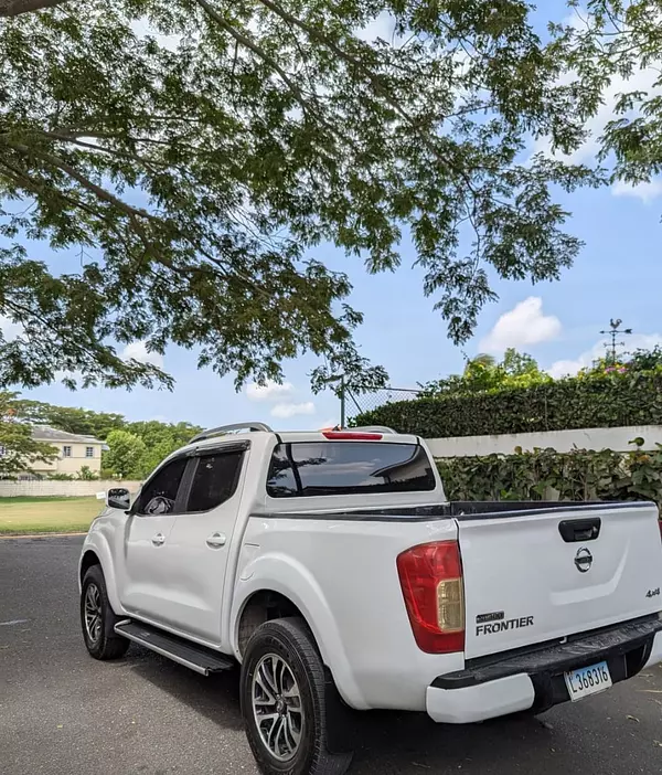 jeepetas y camionetas - Nissan frontier np 300 2018 mecánica  6