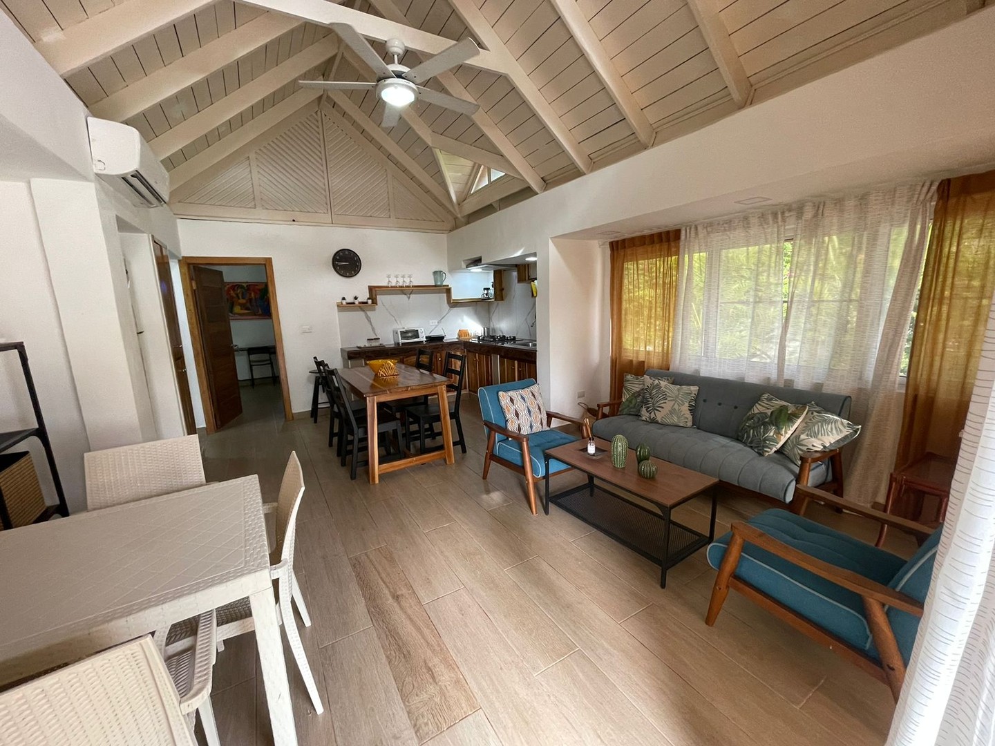 casas vacacionales y villas - Vendo Villa en Complejo Turístico en Boca Chica en 1er Línea de Mar
CÓDI: PD259 2