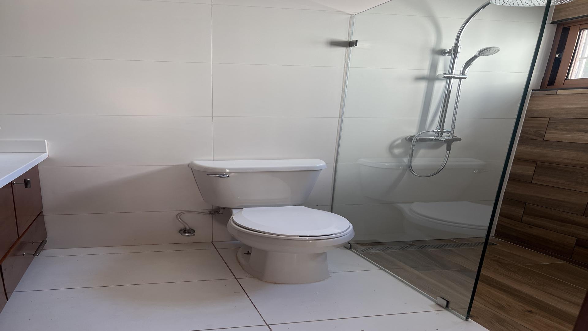 casas - Casa en Alquiler de 4 habitaciones en Paraiso 6