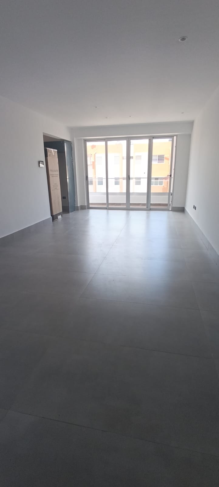 apartamentos - Urb. Real Hermoso apartamento con balcón, 2hab 8