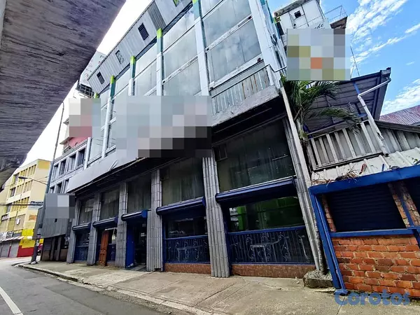 oficinas y locales comerciales - Alquilo Edificio de 4 pisos amplios, Próximo a la 27 Super Céntrico!!!! 8