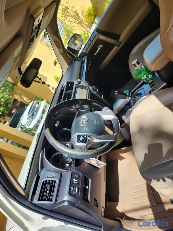 jeepetas y camionetas - Toyota 4Runner 2015 limited 9
