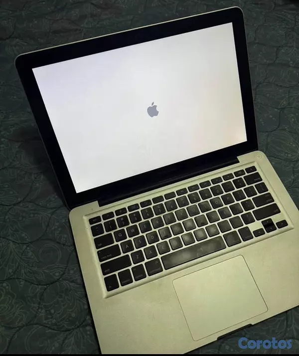 computadoras y laptops - MacBook Pro 13” Core i5 | Incluye cargado 4