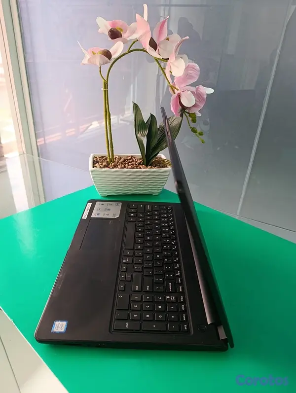 computadoras y laptops - Laptop DELL INSPIRON 15 3567  I5-7 GEN/ 256SSD/ 8GB RAM /TOUCH SCREEM/ 15.6 pg 4