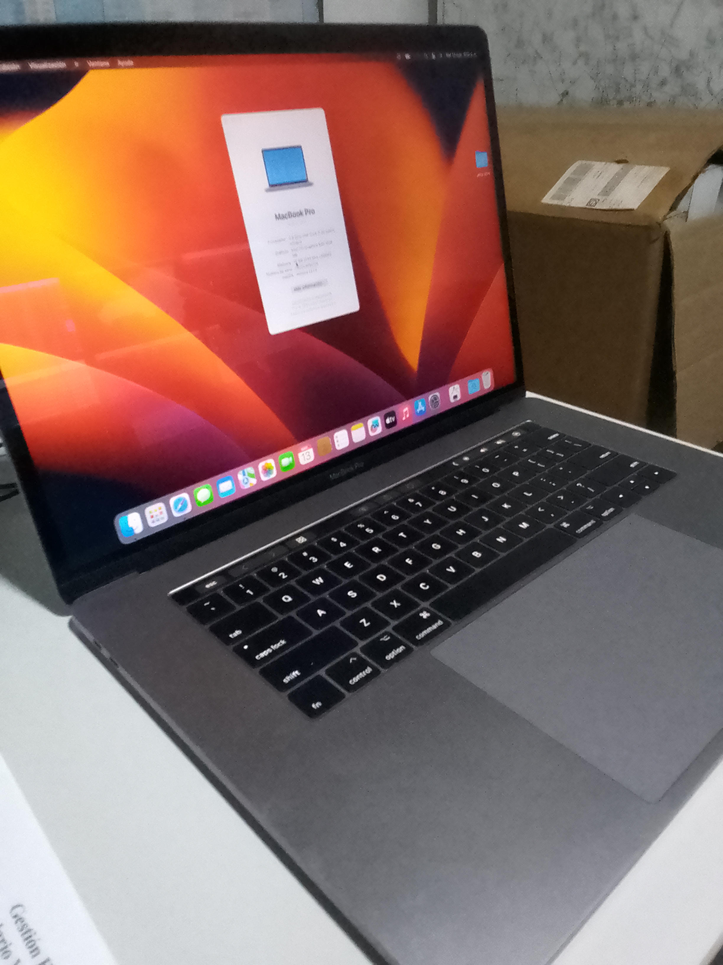 computadoras y laptops - MacBook Pro 2017 15 TouchBar! 0