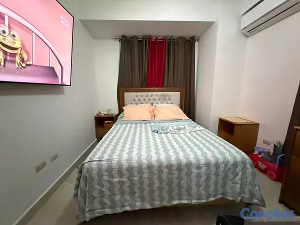 apartamentos - vendo independencia urbanización tropical pis 3 con dos habitaciones dos baños  18