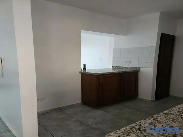 apartamentos - Se alquila apartamento de 2 hab. en la Av. Jacobo Majluta cerca de la Colombia  6