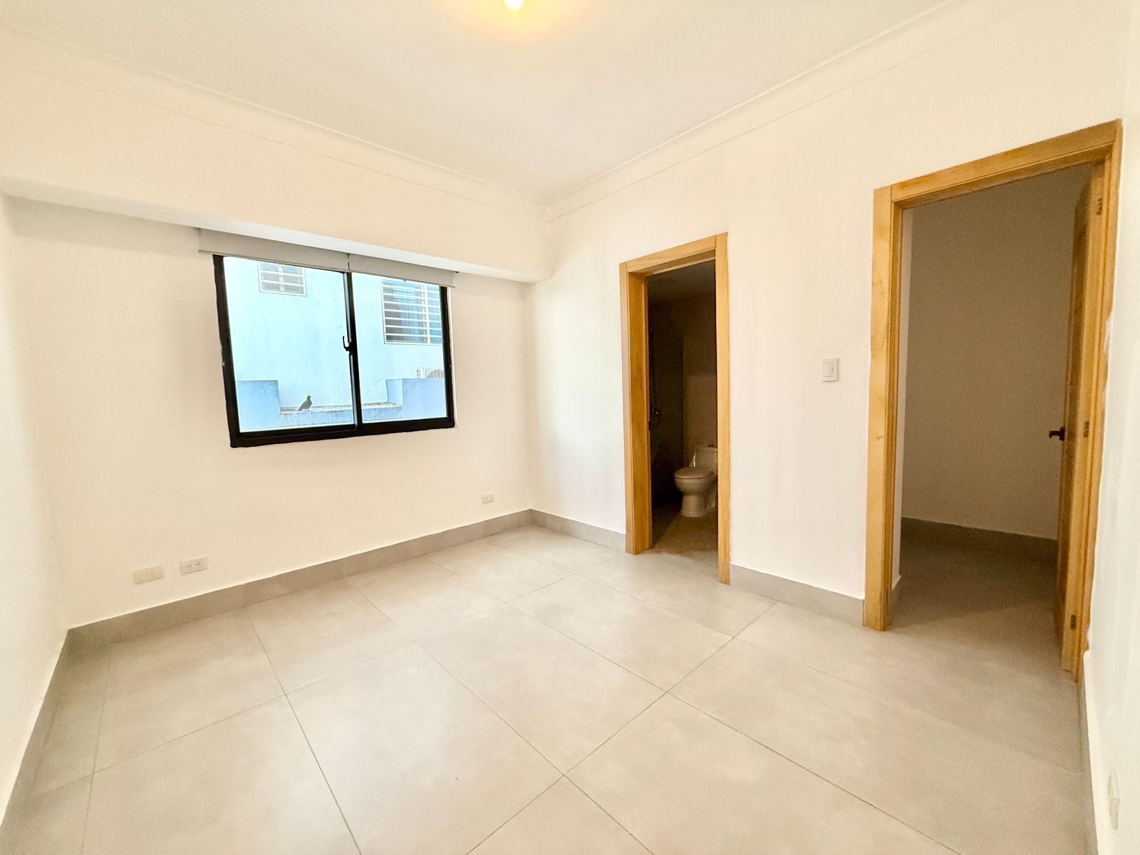 apartamentos - Vendo Evaristo tres hab más estudio dos parqueos  8