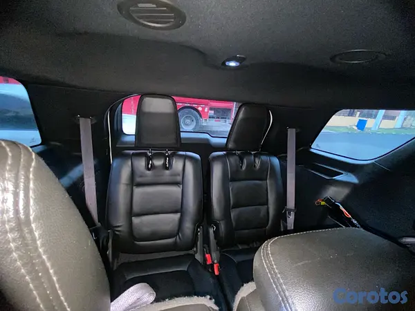 jeepetas y camionetas - RD$550,000 negociable  6