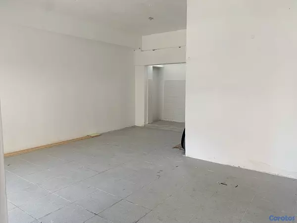 oficinas y locales comerciales - Alquiler local en evaristo 3
