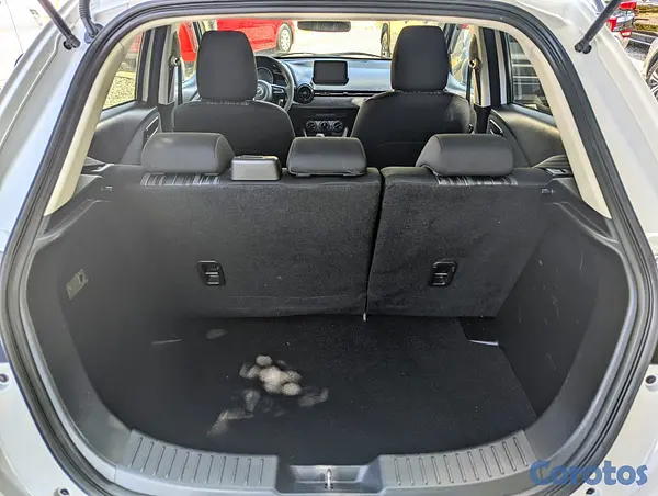 carros - Mazda 2 2020 3