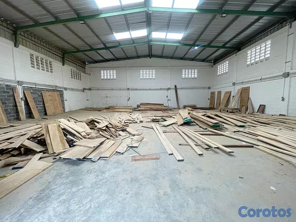 oficinas y locales comerciales - Nave comercial centrica  3