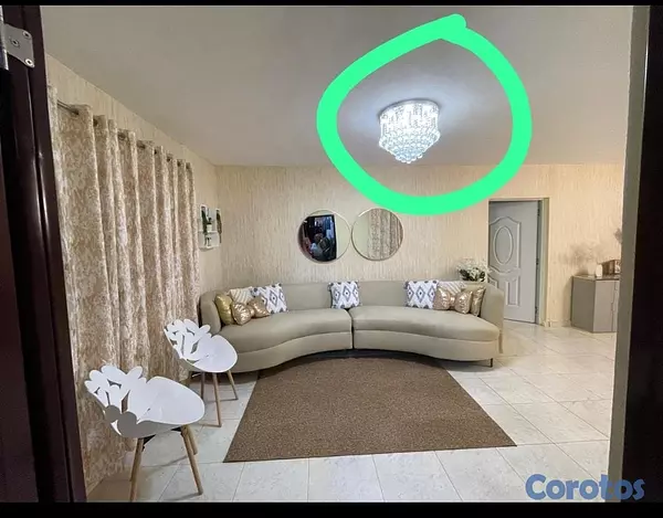 muebles y colchones - mueble y lámpara ambos disponibles  5