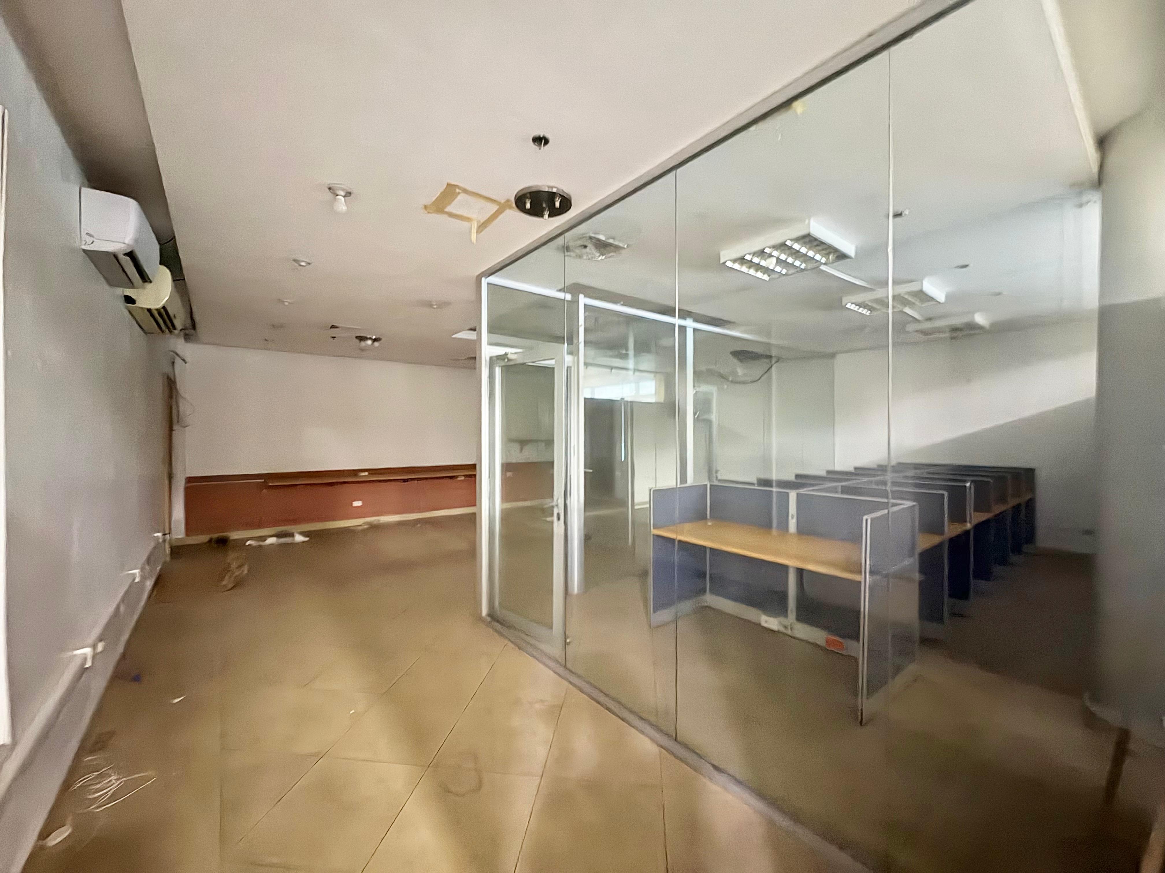 oficinas y locales comerciales - Alquiler Local Plaza Comercial Zona Universitaria 0