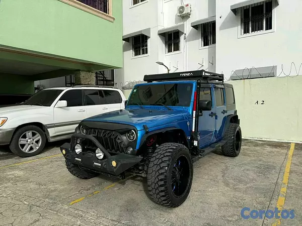 jeepetas y camionetas - jeep wrangler unlimited Sáhara 2016 3