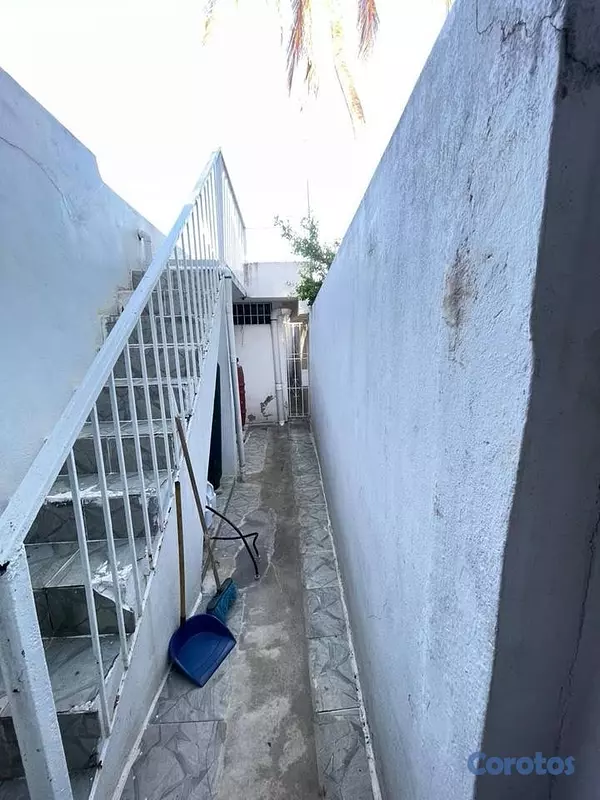 casas - Hermosa y amplia casa con precio de oportunidad ubicada en Alma Rosa 2. 19
