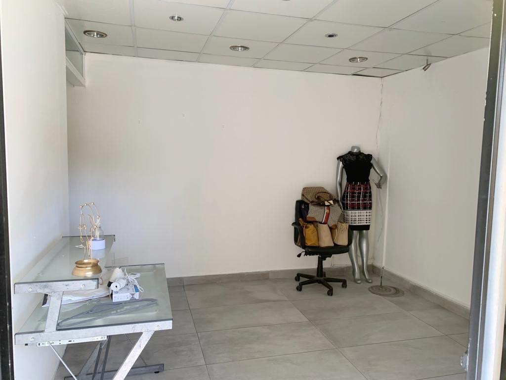 oficinas y locales comerciales - Local en la Castellana  2